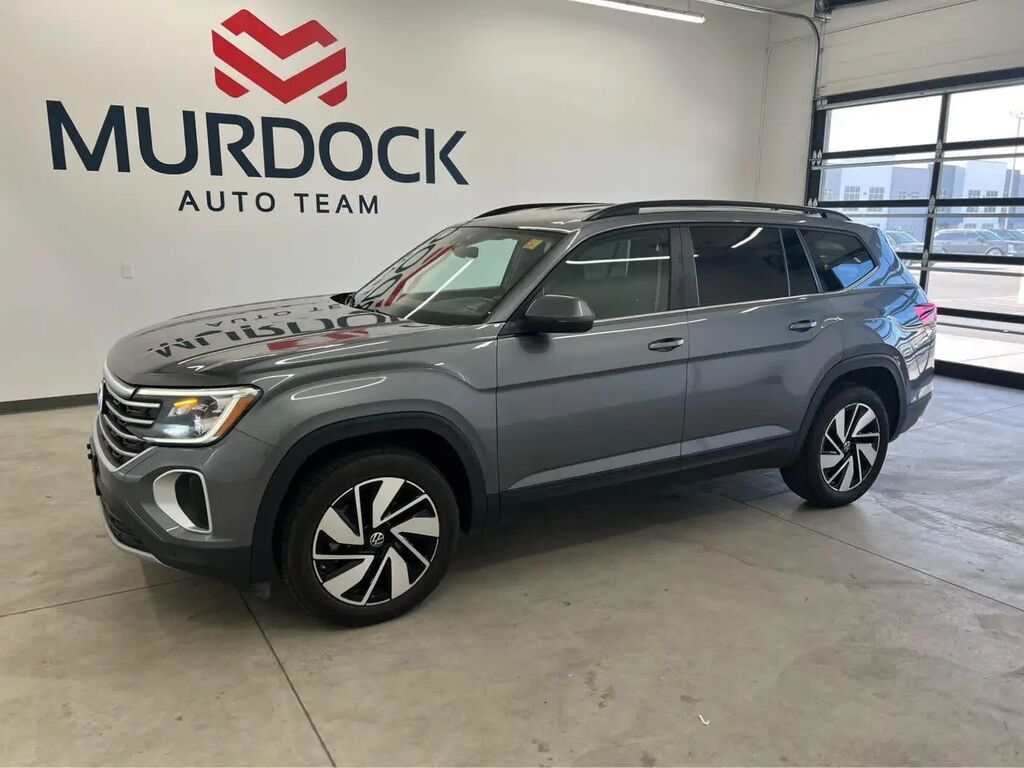 2025 Volkswagen Atlas SE 4Motion — photo 1 of 13