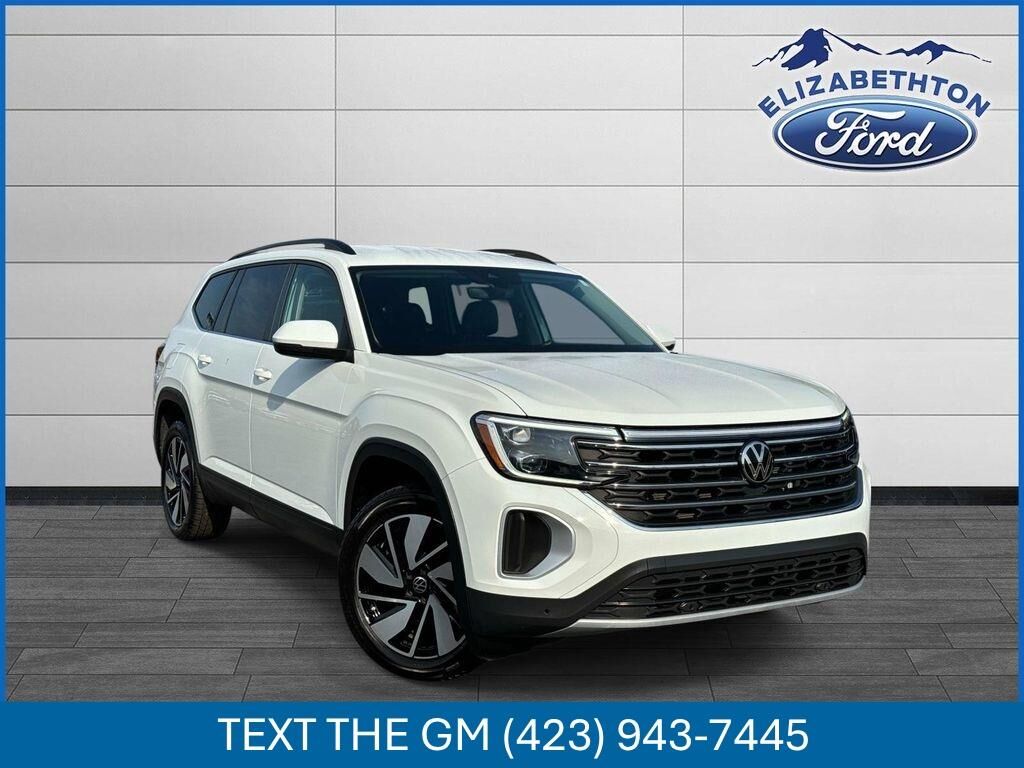 2025 Volkswagen Atlas SE 4Motion — photo 1 of 13