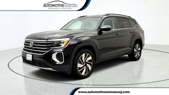 2025 Volkswagen Atlas 2.0T SE w/Technology
