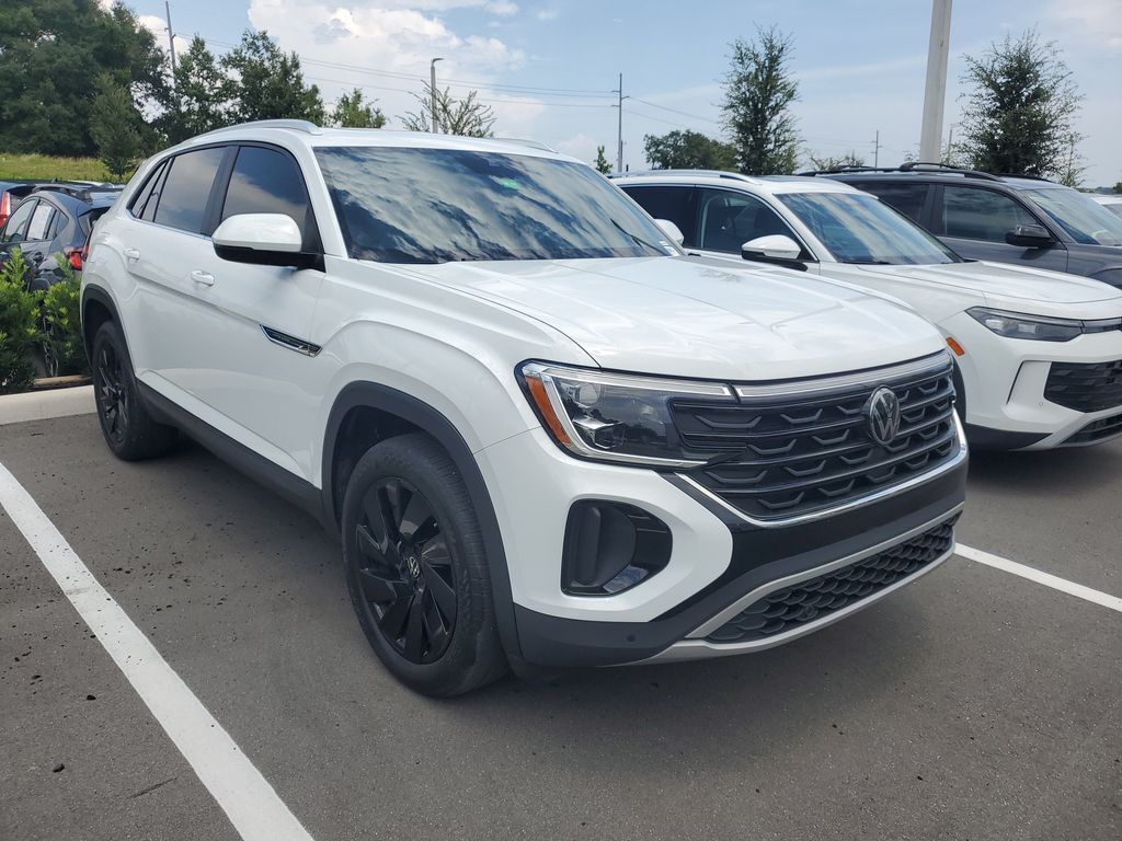 2024 Volkswagen Atlas Cross Sport 2.0T SE w/Technology — photo 1 of 1