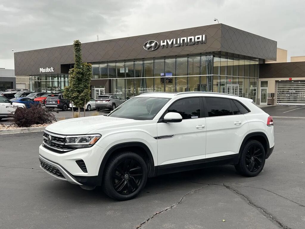 2022 Volkswagen Atlas Cross Sport V6 SE — photo 1 of 13