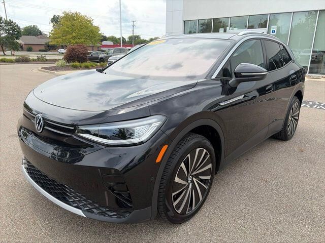 2023 Volkswagen ID.4 Pro S Plus — photo 1 of 13