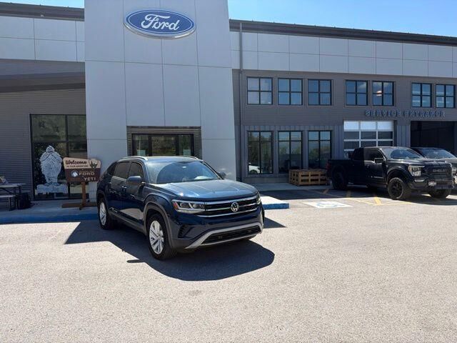 2022 Volkswagen Atlas Cross Sport SE 4Motion