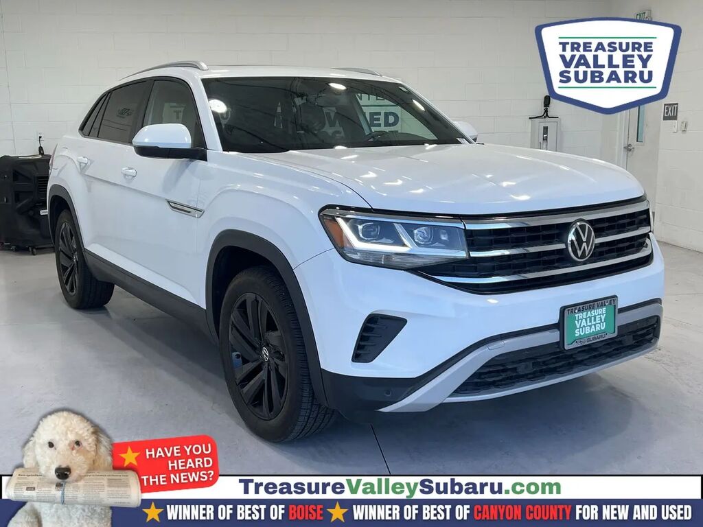 2022 Volkswagen Atlas Cross Sport SE 4Motion — photo 1 of 13