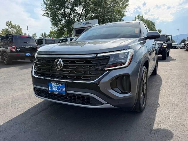 2024 Volkswagen Atlas Cross Sport SE 4Motion — photo 1 of 13