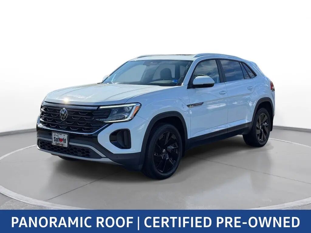 2024 Volkswagen Atlas Cross Sport SE 4Motion — photo 1 of 3