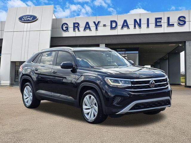 2023 Volkswagen Atlas Cross Sport V6 SE 4Motion — photo 1 of 26