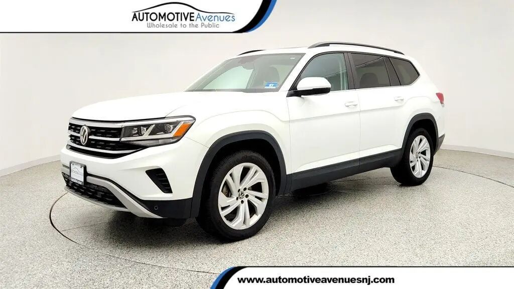 2021 Volkswagen Atlas SE 4Motion — photo 1 of 13