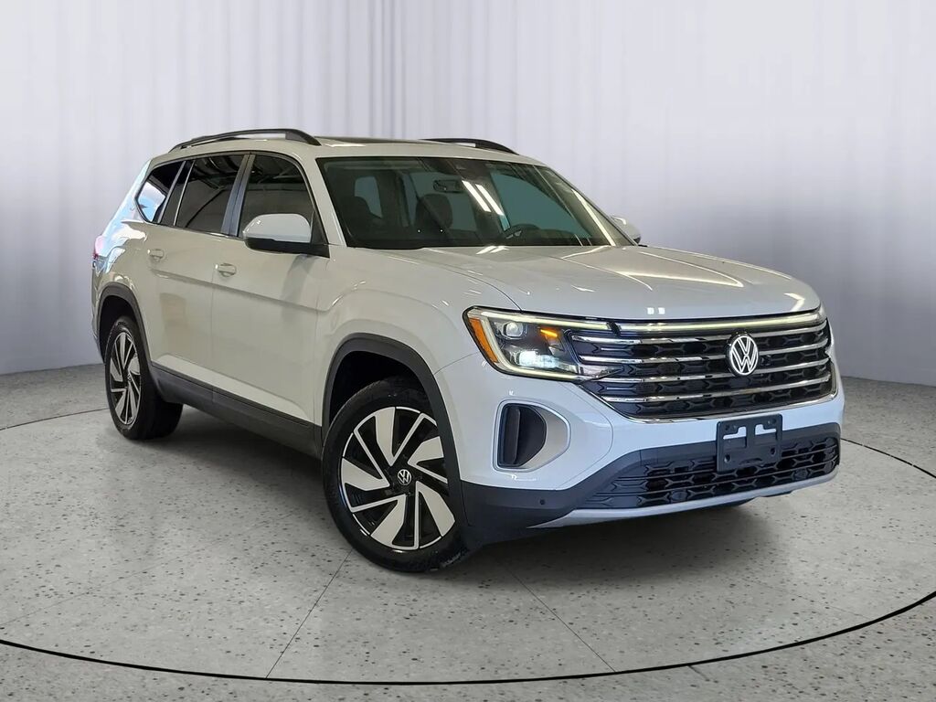 2024 Volkswagen Atlas SE 4Motion — photo 1 of 26