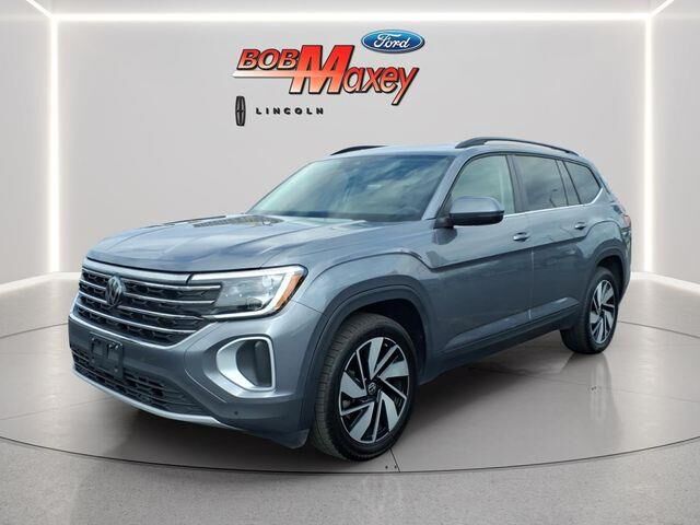 2024 Volkswagen Atlas SE 4Motion — photo 1 of 13