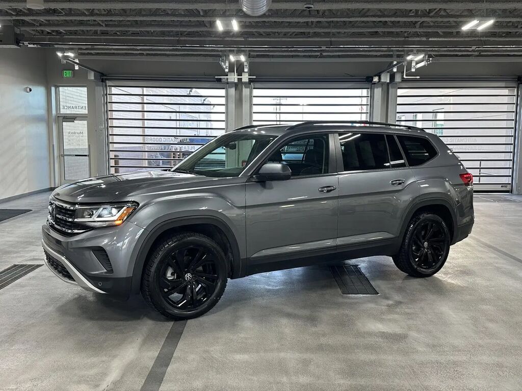 2022 Volkswagen Atlas V6 SE 4Motion — photo 1 of 13