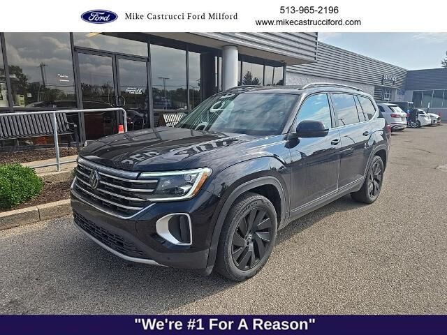 2024 Volkswagen Atlas SE 4Motion — photo 1 of 39
