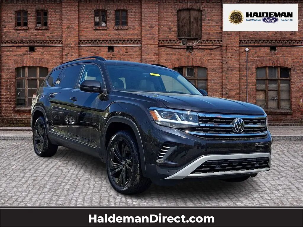 2022 Volkswagen Atlas V6 SE 4Motion — photo 1 of 14