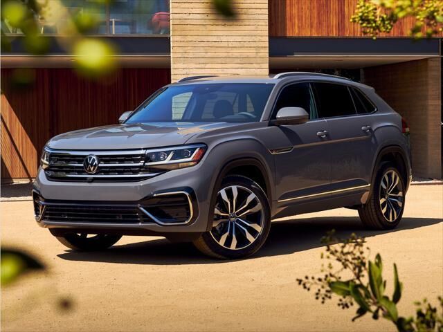 2021 Volkswagen Atlas Cross Sport SE 4Motion — photo 1 of 9