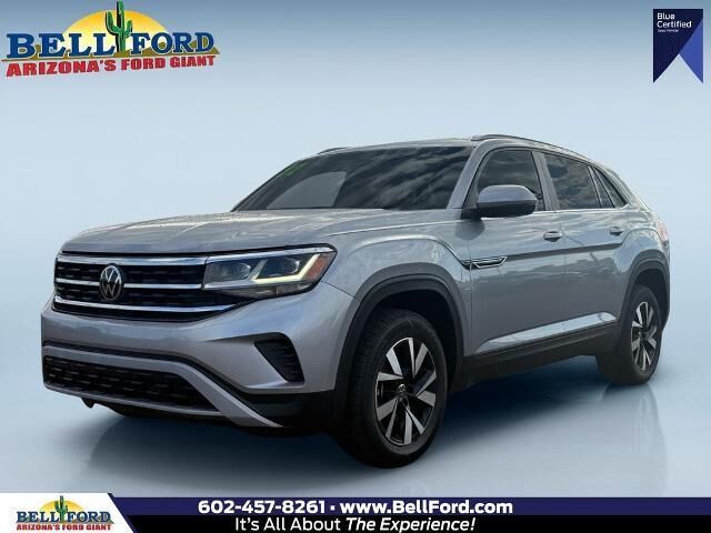 2022 Volkswagen Atlas Cross Sport SE 4Motion — photo 1 of 24