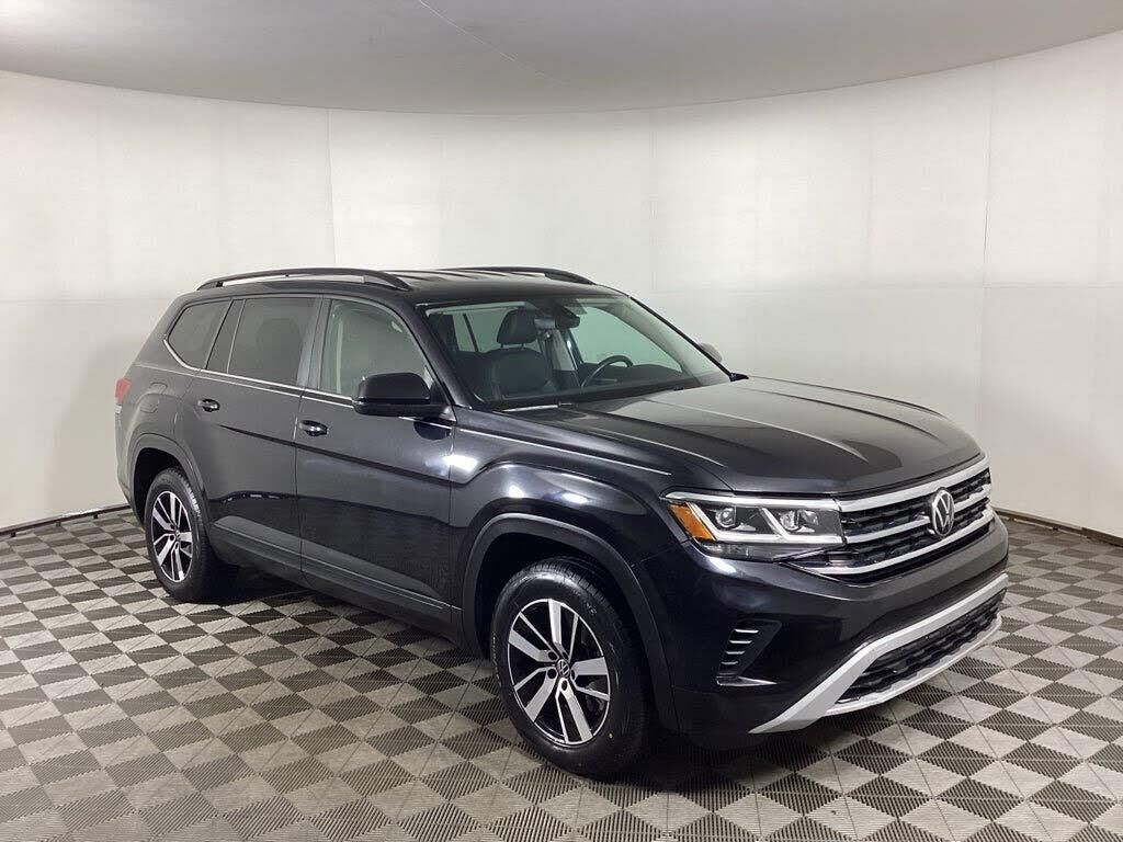 2022 Volkswagen Atlas SE 4Motion — photo 1 of 14