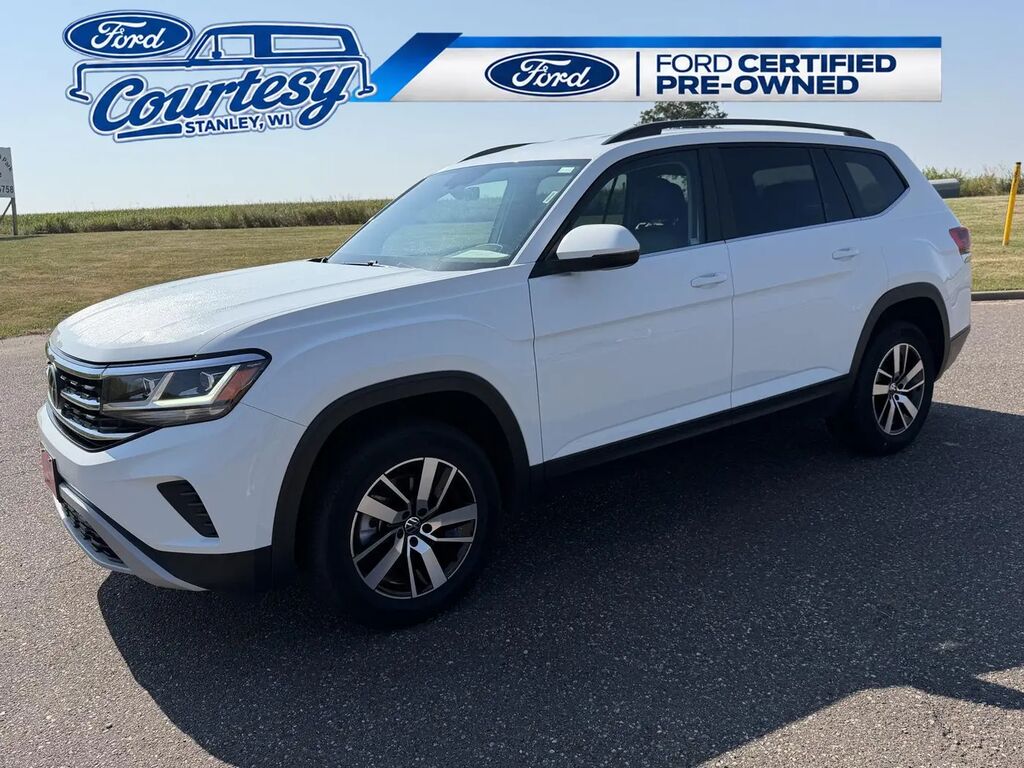 2022 Volkswagen Atlas SE 4Motion — photo 1 of 13