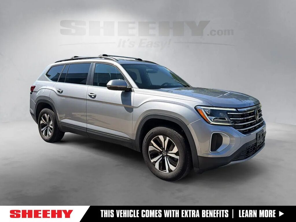 2024 Volkswagen Atlas SE 4Motion — photo 1 of 10