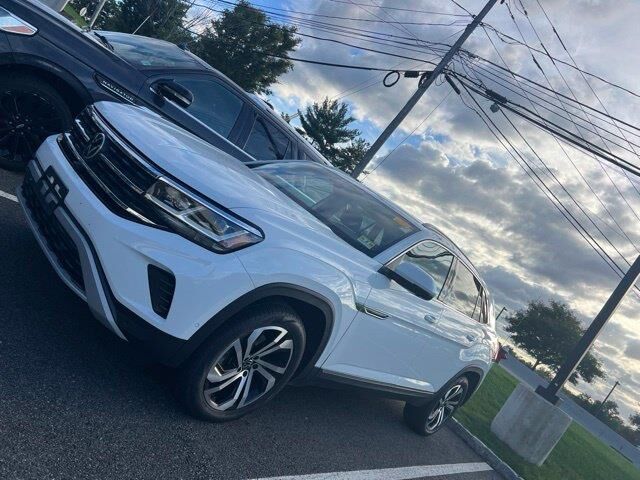 2020 Volkswagen Atlas Cross Sport V6 SEL Premium 4Motion