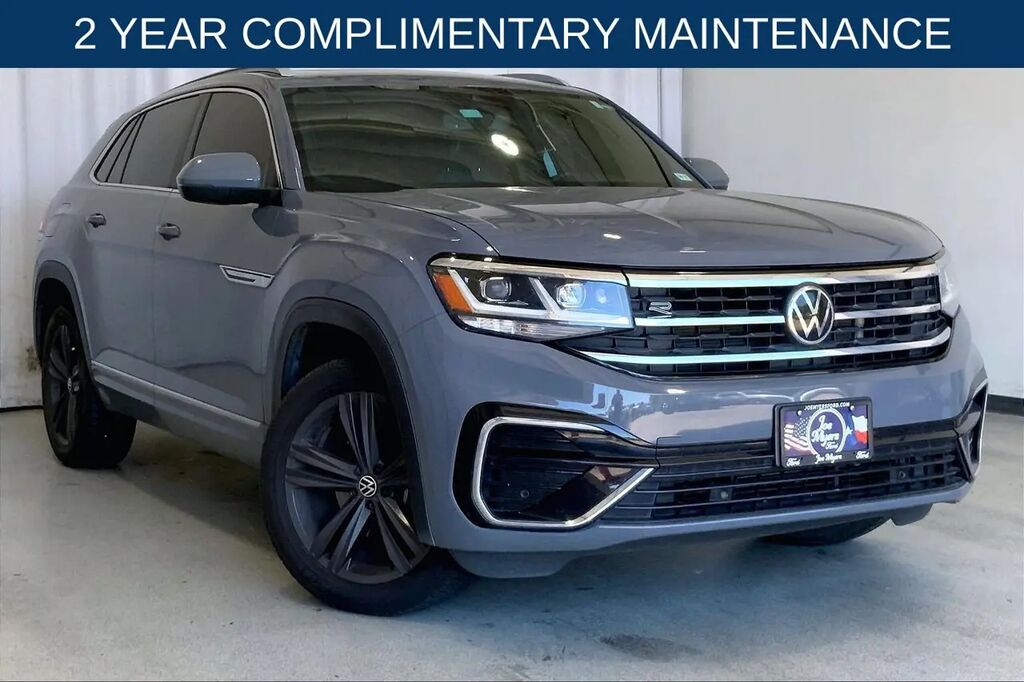 2022 Volkswagen Atlas Cross Sport V6 SEL R-Line 4Motion — photo 1 of 13