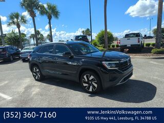 2026 Volkswagen Atlas Cross Sport 2.0T SE w/Technology