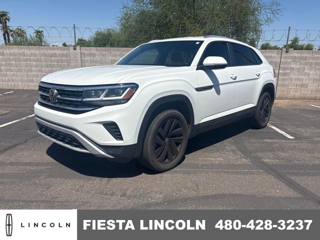2023 Volkswagen Atlas Cross Sport V6 SE — photo 1 of 2