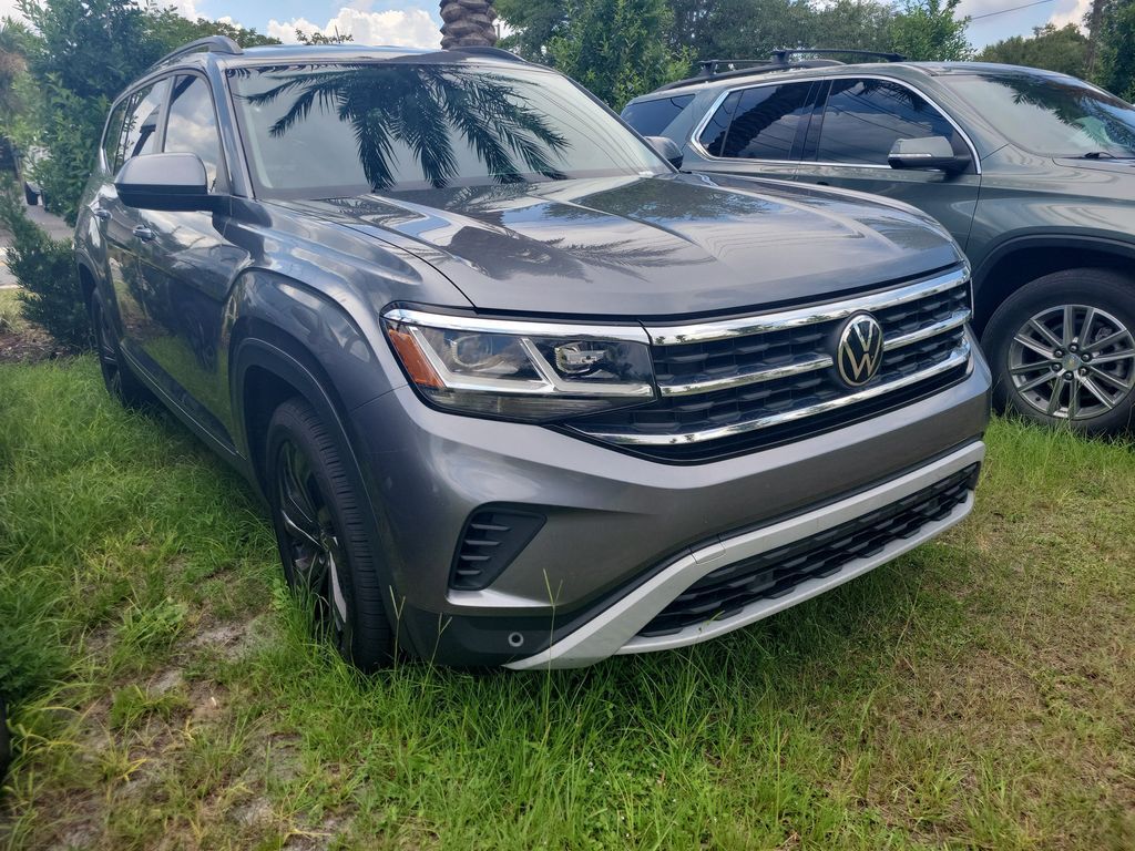 2023 Volkswagen Atlas 2.0T SE w/Technology — photo 1 of 13