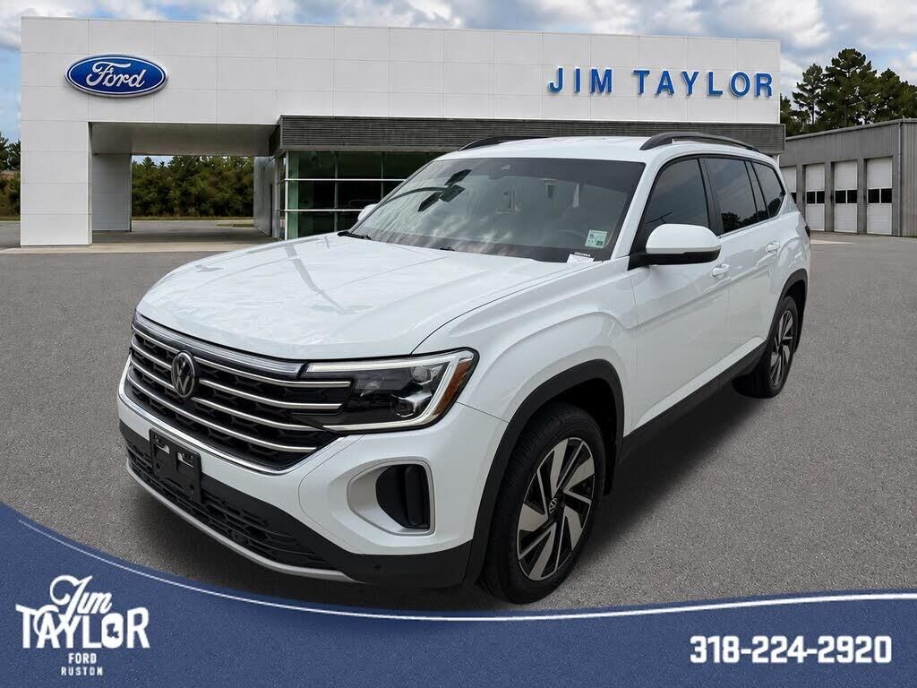 2024 Volkswagen Atlas SE — photo 1 of 2