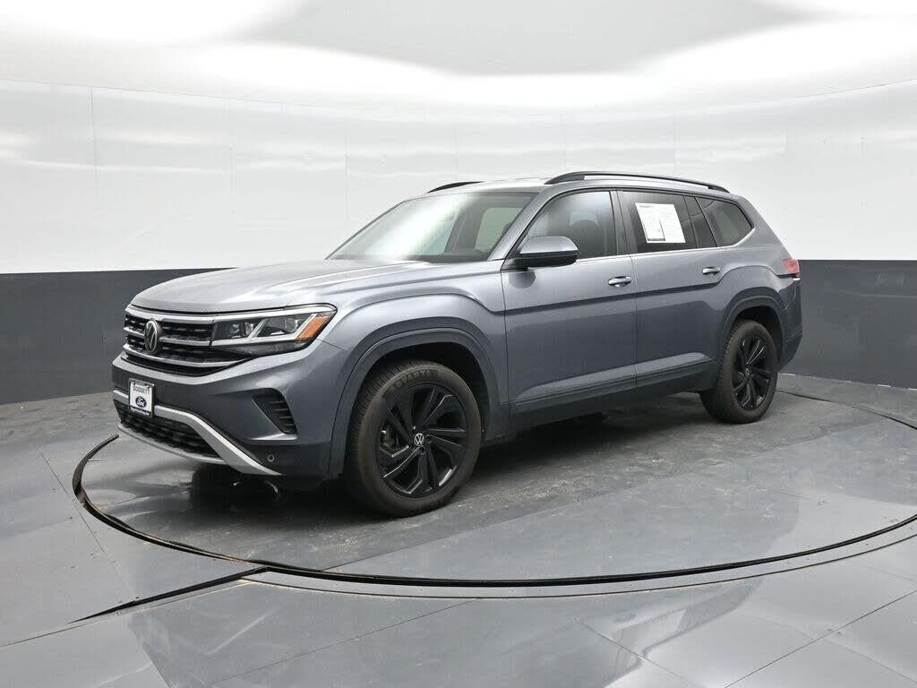 2022 Volkswagen Atlas V6 SE — photo 1 of 2