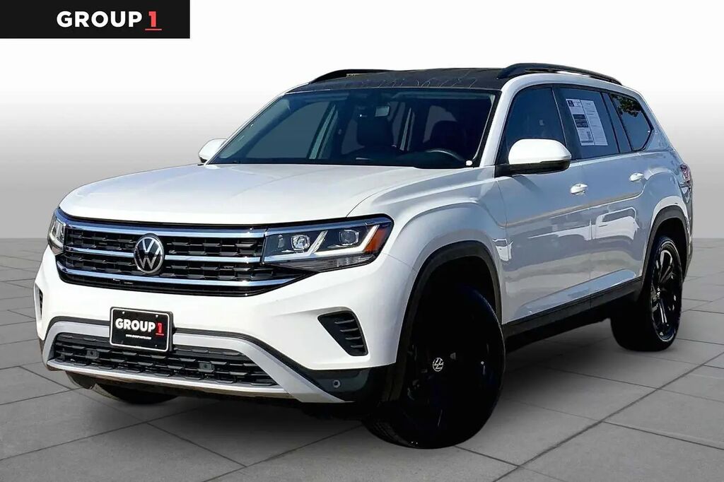 2022 Volkswagen Atlas V6 SE — photo 1 of 12