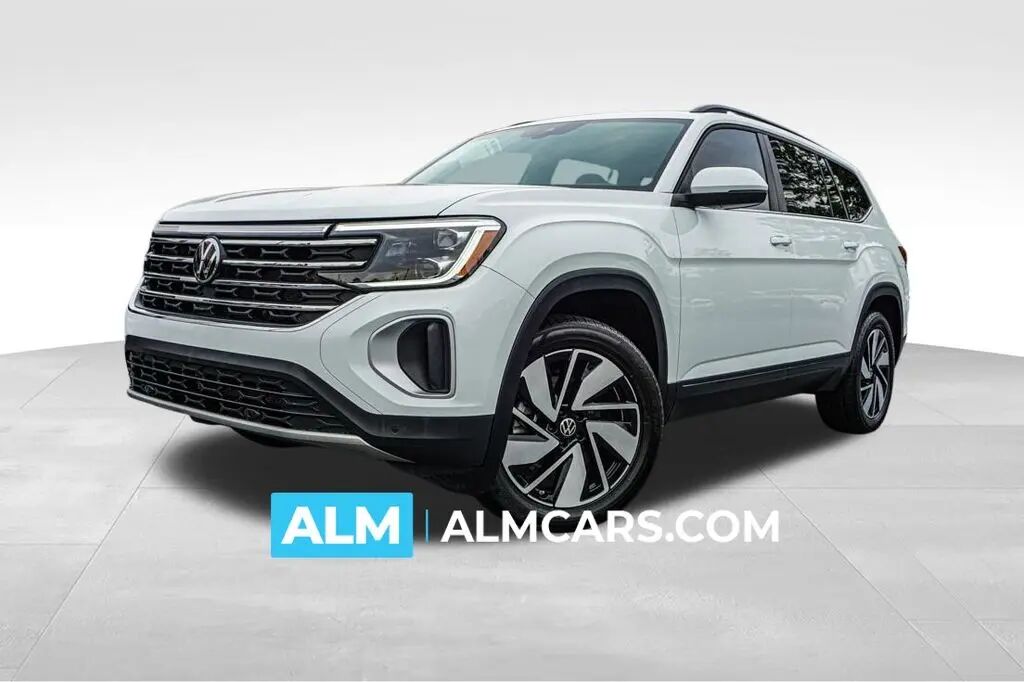 2025 Volkswagen Atlas SE — photo 1 of 33