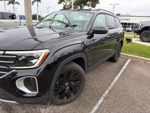 2025 Volkswagen Atlas SE