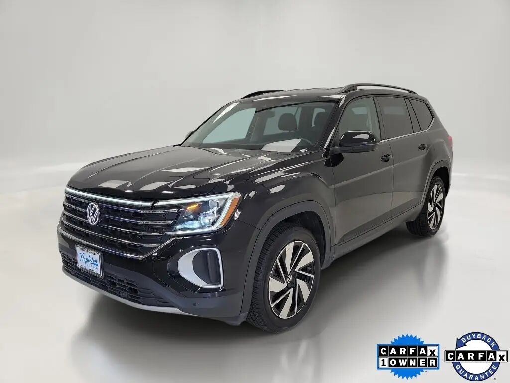 2024 Volkswagen Atlas SE — photo 1 of 12