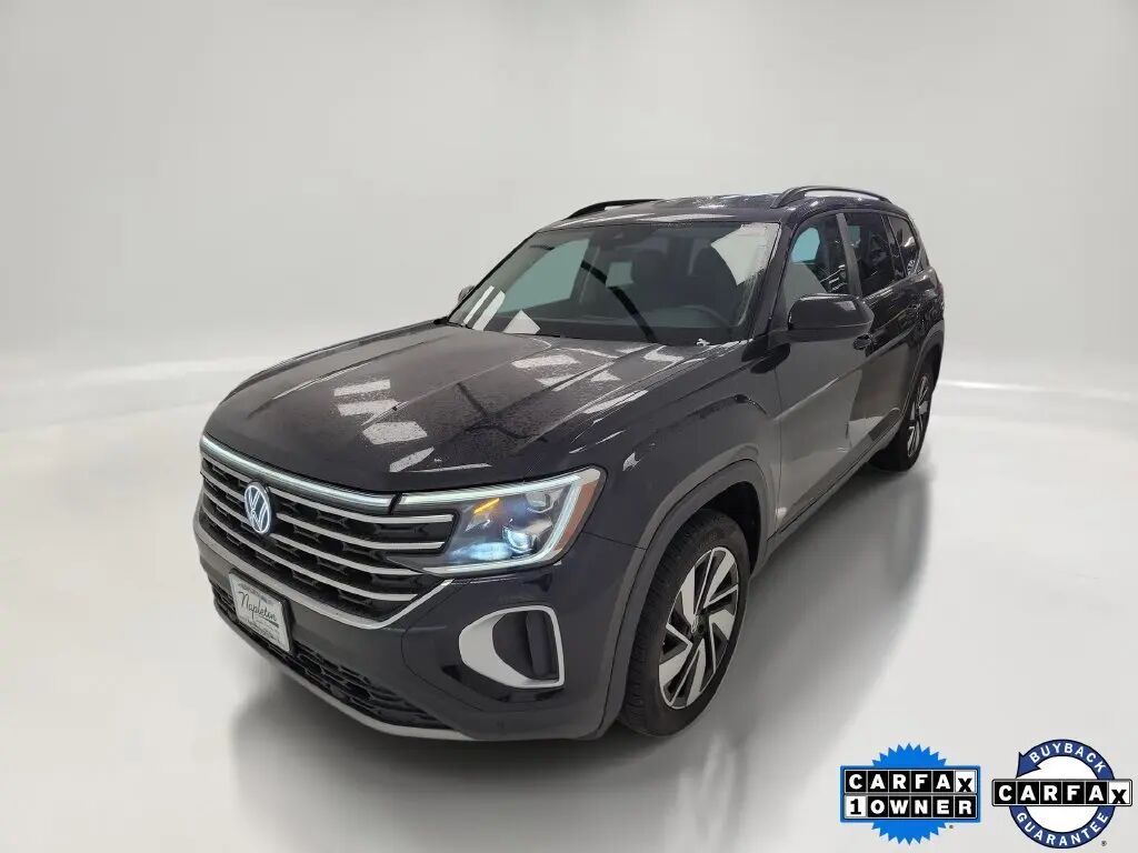 2025 Volkswagen Atlas SE — photo 1 of 13