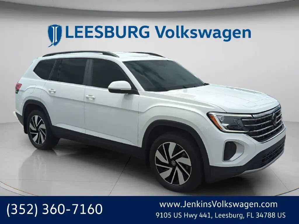 2024 Volkswagen Atlas SE — photo 1 of 13