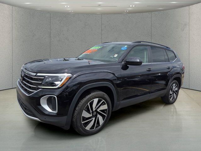 2025 Volkswagen Atlas 2.0T SE w/Technology — photo 1 of 13