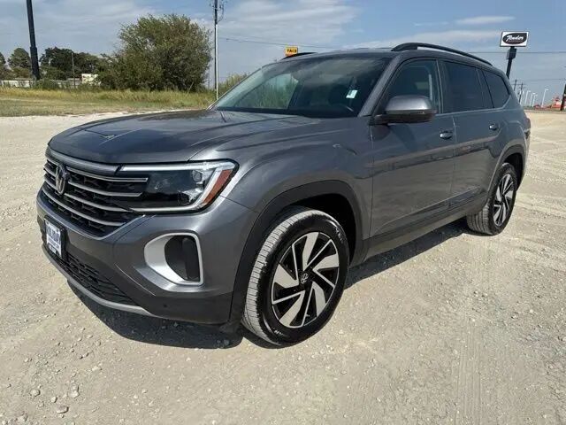 2025 Volkswagen Atlas SE