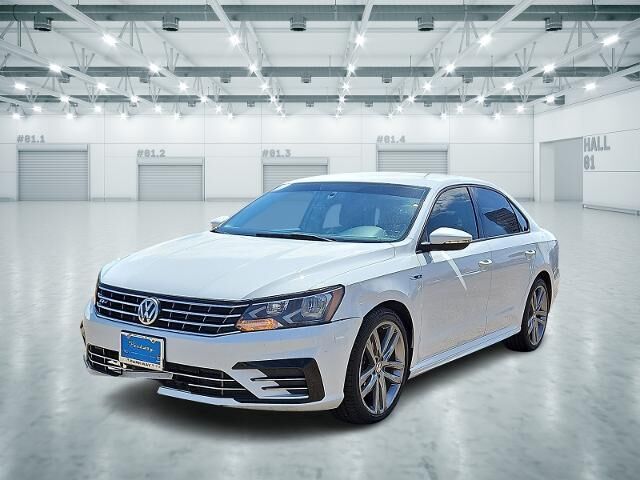 2018 Volkswagen Passat 2.0T R-Line