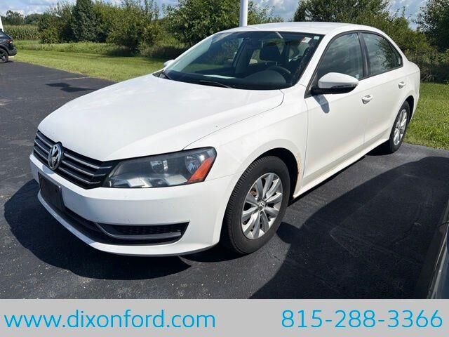 2012 Volkswagen Passat S PZEV — photo 1 of 13
