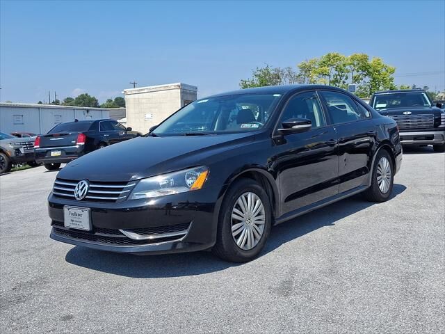2014 Volkswagen Passat 1.8T S PZEV