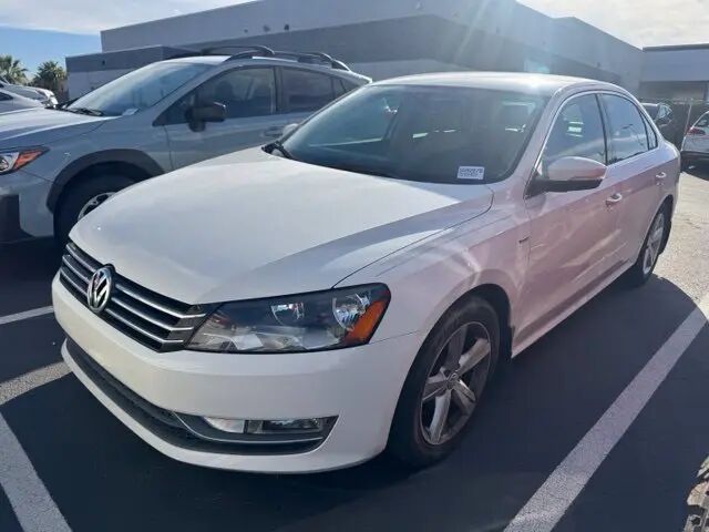 2015 Volkswagen Passat 1.8T Limited Edition — photo 1 of 8