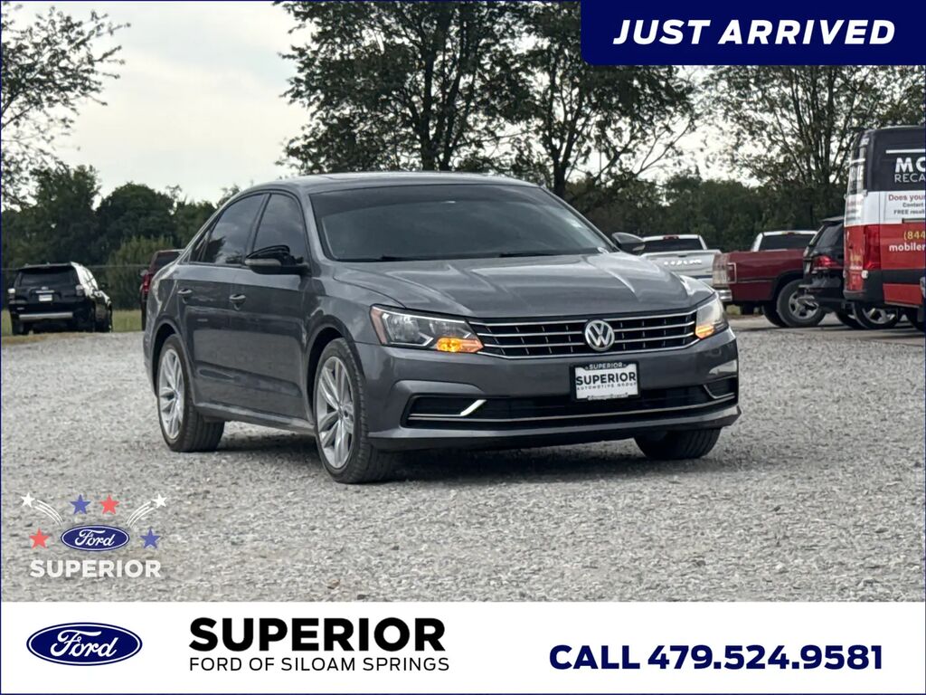 2019 Volkswagen Passat Wolfsburg — photo 1 of 5