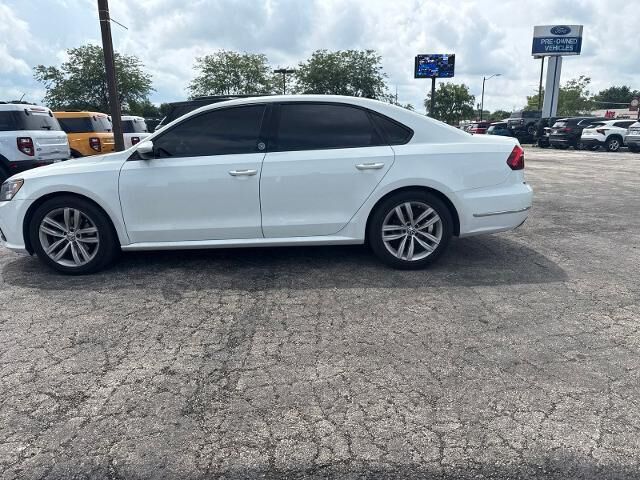 2019 Volkswagen Passat Wolfsburg