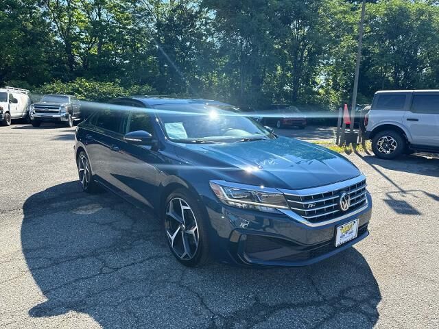 2020 Volkswagen Passat R-Line