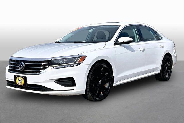 2021 Volkswagen Passat 2.0T SE — photo 1 of 13