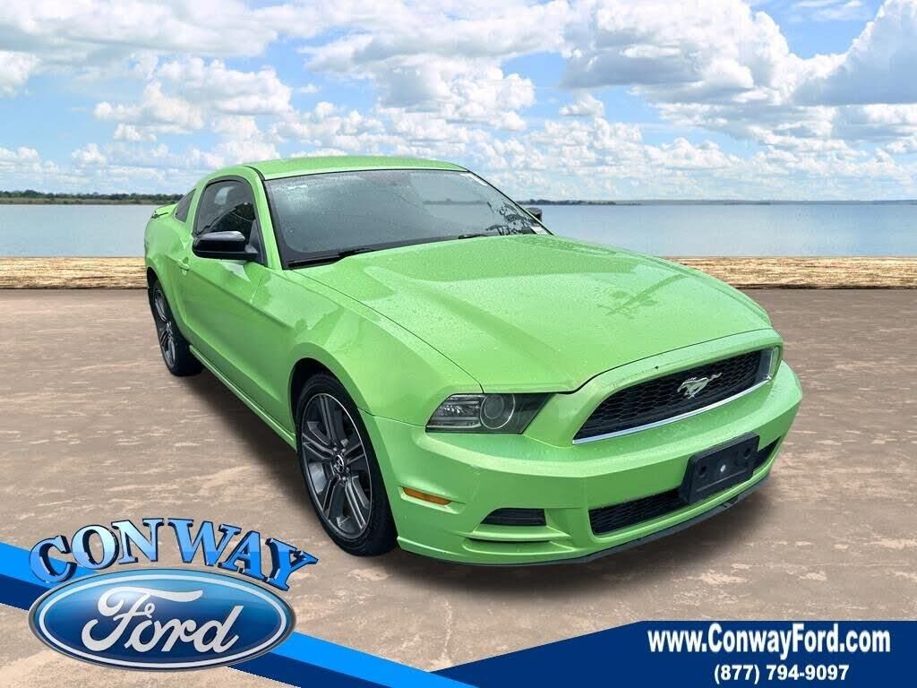 2014 Ford Mustang V6 Premium — photo 1 of 25