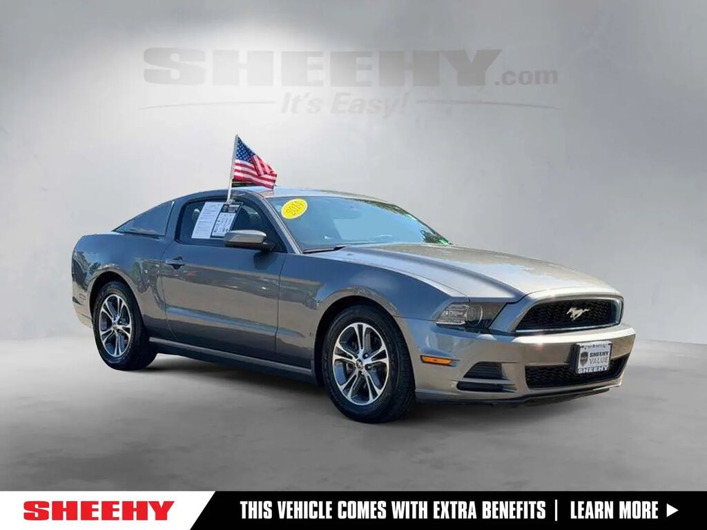 2014 Ford Mustang V6 Premium — photo 1 of 13
