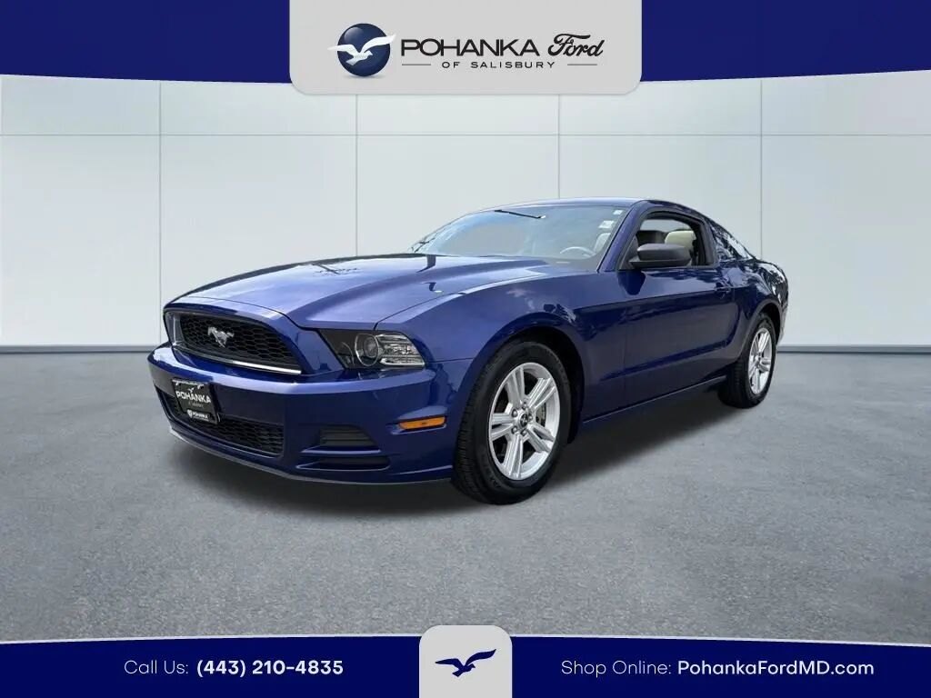 2014 Ford Mustang V6 — photo 1 of 13