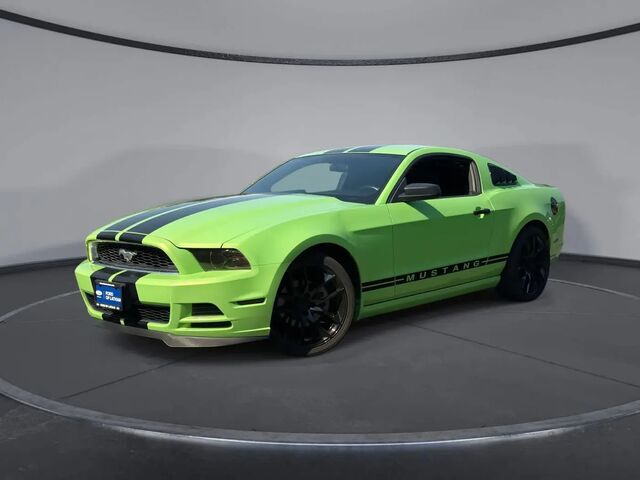 2014 Ford Mustang V6