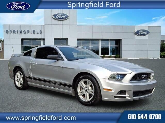 2014 Ford Mustang V6 — photo 1 of 52